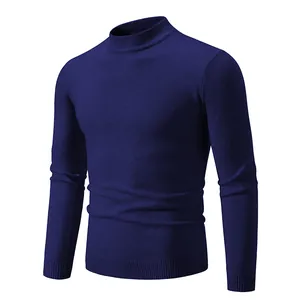 Jersey de punto azul marino de corte entallado con cuello alto y puños acanalados finos.
