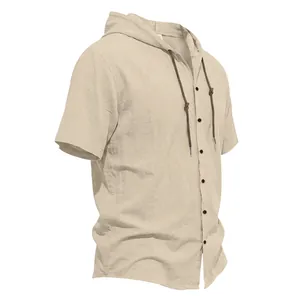 Dettaglio laterale della camicia casual da uomo in lino con cappuccio color kaki