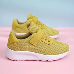 Scarpe da corsa leggere in mesh giallo traspirante per bambine 6-12 anni con suola morbida