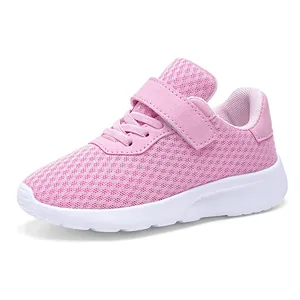 Scarpe da ginnastica rosa in mesh traspirante per bambina con suola morbida e velcro