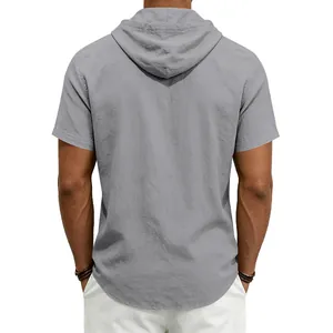 Vista posteriore di una camicia casual grigia in lino con cappuccio