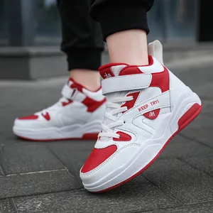 Trendige rot-weiße High-Top-Basketballschuhe für Jungen mit Klettverschluss