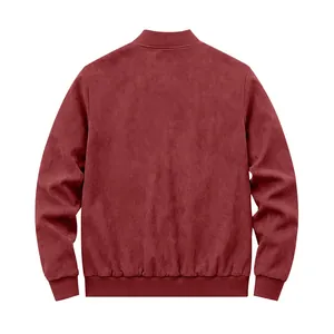 Vue arrière d'un blouson aviateur classique en daim bordeaux avec bords-côtes.