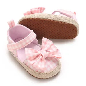 Rosa Gingham-Sandalen für Babymädchen mit Schleife und rutschfester, weicher Jutepolstersohle