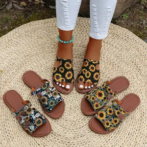Bohemian platte strandslippers voor dames met zomerse zonnebloemprint en motieven
