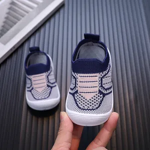 Scarpe da camminata per neonati in maglia traspirante con suola morbida antiscivolo