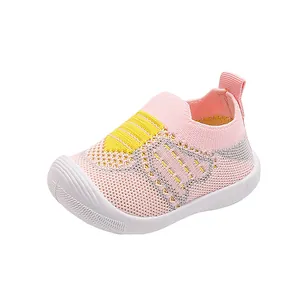 Scarpine da primi passi in flyknit rosa per neonati con suola morbida per 0-2 anni