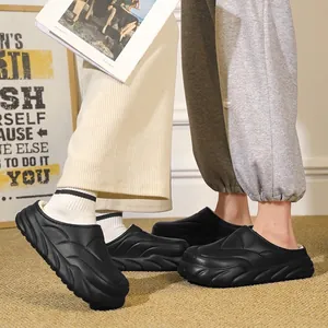Winter warm black fleece-lined clogs with thick plush lining for home