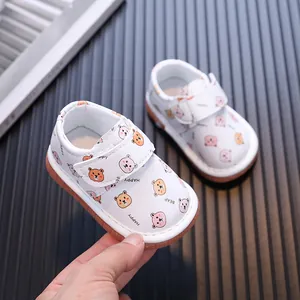 Scarpine da passeggio per neonati con stampa orsetto e suola morbida per bambini