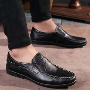 Ανδρικά μαύρα δερμάτινα loafers business casual με μαλακή αντιολισθητική σόλα από καουτσούκ