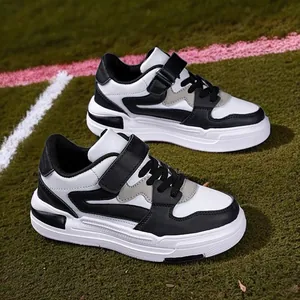 Chaussures de Skate Décontractées pour Enfants Baskets Respirantes en Cuir Synthétique pour Garçons Filles Sportives à Scratch