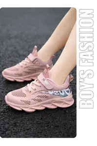 Zapatillas de malla rosa transpirable para niñas con cierre de velcro