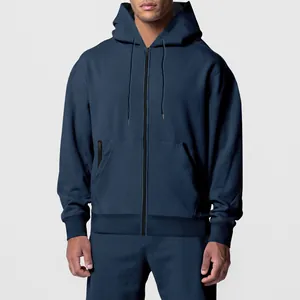 Vue de face ensemble sweat à capuche zippé en polaire bleu marine et pantalon homme