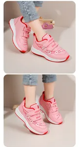 Scarpe sportive rosa per bambina con ricamo floreale e chiusura a velcro