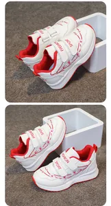 Immagini dettagliate di scarpe da ginnastica bianche da bambina con ricami floreali rosa.