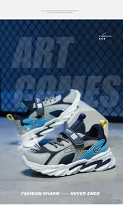 Detailansicht der atmungsaktiven Kinder-Mesh-Sneaker in Grau-Blau-Design