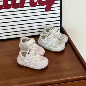 Baskets en Cuir Microfibre Rétro pour Bambins Chaussures de Marche Décontractées Respirantes à Scratch pour Bébés Garçons Filles