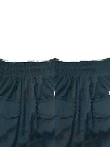 Vista dettagliata della vita e della struttura della tasca posteriore del cargo uomo