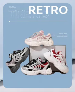 Exhibición profesional de zapatillas chunky para niños con malla transpirable en colores retro