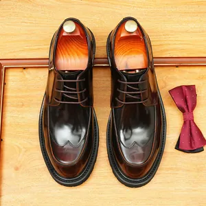 Zapatos clásicos de cuero para hombre con diseño de punta de ala