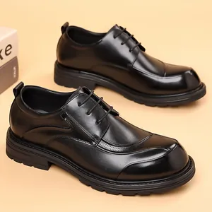 Men's top-grain leather business shoes with chunky sole and brogue details