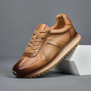 Baskets Décontractées en Cuir Véritable Rétro pour Hommes Perforées Respirantes Semelle Épaisse Tige Basse Doublure en Peau de Porc Chaussures de Marche Urbaines