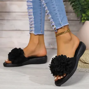 Sandali con zeppa neri con decorazione a fiori grandi per donna, stile estivo casual