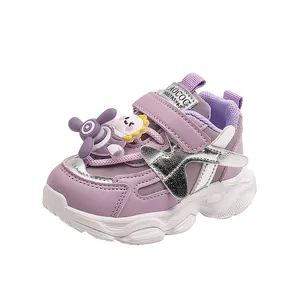 Violette Kinder-Sportschuhe mit rotierendem Flugzeug-Spielzeug für Kleinkinder