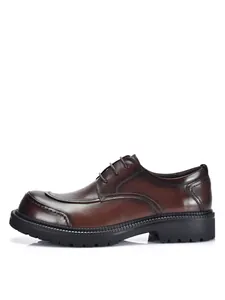 Scarpe derby da uomo in pelle marrone premium con suola spessa per abbigliamento casual