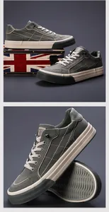 Detailansicht grauer Canvas-Sneaker für Herren mit Fokus auf robuster Sohlentextur