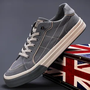 Klassische graue Herren-Stoffschuhe mit gesteppten Seitennähten und Schnürdesign