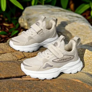 Kids Breathable Mesh Sneakers Boys Fashion Chunky Shoes 7-12 Years Old Outdoor Velcro Running Sneakers LANBEIYA