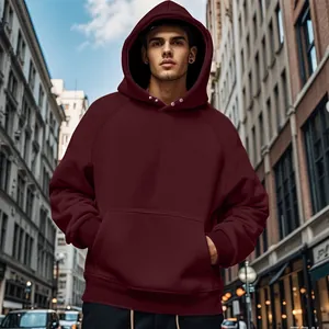 Κομψό ανδρικό μπορντό φούτερ με επένδυση fleece σε κλασικό urban street style στυλ