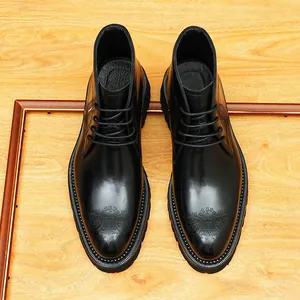 Botas Martin de cuero genuino para hombre con punta tallada brogue y suela gruesa