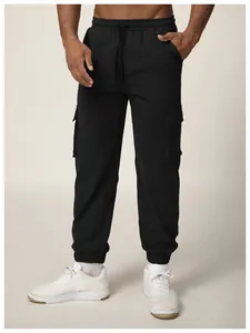 Schwarze Cargo-Jogginghose für Herren mit Taschen für Wandern und Freizeit