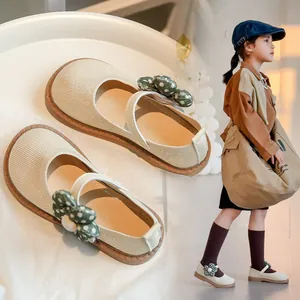 Süße, atmungsaktive Mary Jane Schuhe für Mädchen mit gepunktetem Blumendesign für den Sommer