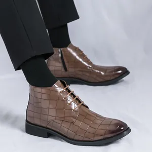 Bottines rétro en cuir marron motif crocodile pour homme style britannique chic