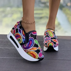 Zapatos de Mujer 2026 con Cuña Plataforma Mesh Transpirables Estampado Paisley Étnico Sin Cordones Zapatillas Casual Moda Bohemia Zapatos de Caminar al Aire Libre