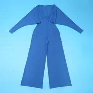 Blauer gerippter Jumpsuit mit passendem langärmeligem Bolero in flacher Ansicht
