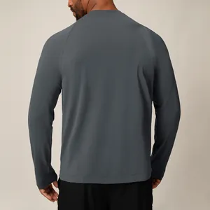 Back view of men's gray seamless long-sleeve athletic quick-dry breathable T-shirt