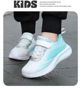 Detail of girls' blue mesh sneakers with ergonomic toe cap and stylish iridescent accents.