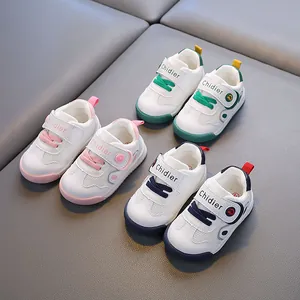 Lauflernschuhe für Kleinkinder mit weicher, rutschfester Sohle und Mesh-Obermaterial