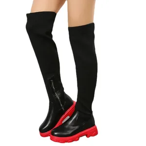 Stivali sopra il ginocchio alla moda in maglia elasticizzata da donna con suola rossa