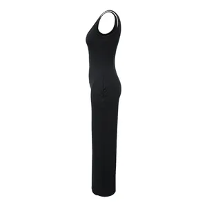 Eleganter schwarzer gerippter ärmelloser Jumpsuit mit hoher Elastizität von der Seite