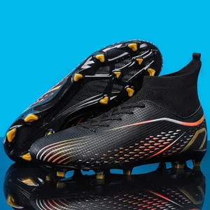 Professionelle High-Top-Fußballschuhe mit strukturierter Oberfläche und Stollen für draußen