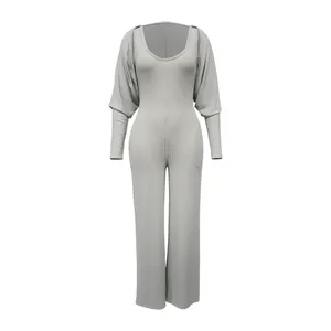 Hochelastisches geripptes Jumpsuit-Set mit passendem Langarm-Bolero-Shrug in Grau