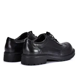 Scarpe Derby da uomo di alta qualità in pelle nera con suole spesse e punta arrotondata