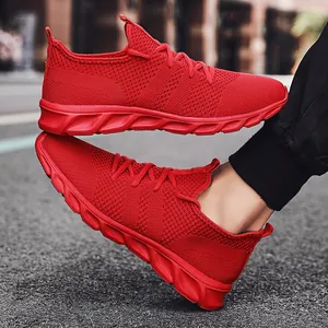 Scarpe sportive rosse traspiranti in mesh flyknit per uomo e donna per uso esterno