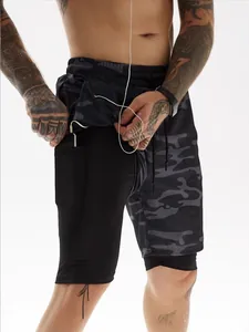 Men's 2-in-1 camouflage sports shorts with inner phone pocket and earphone hole