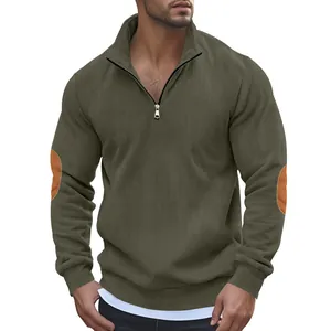 Hochwertiges Herren Cord-Sweatshirt mit halbem Reißverschluss und Ellbogen-Patches.